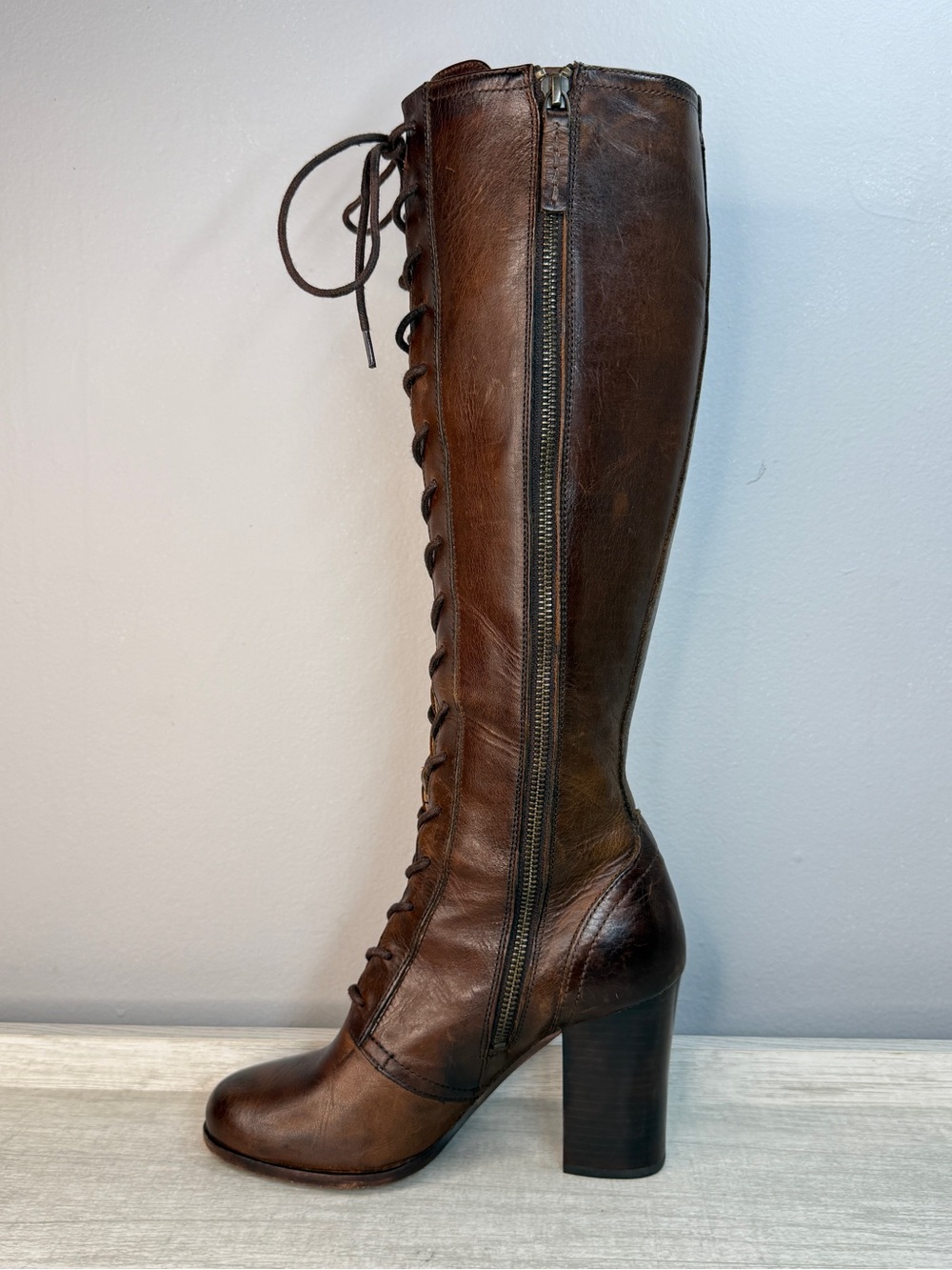 Like New! Frye Women's Parker Tall Lace Up Brown Leather Heeled Boots Size 7 - Picture 6 of 16